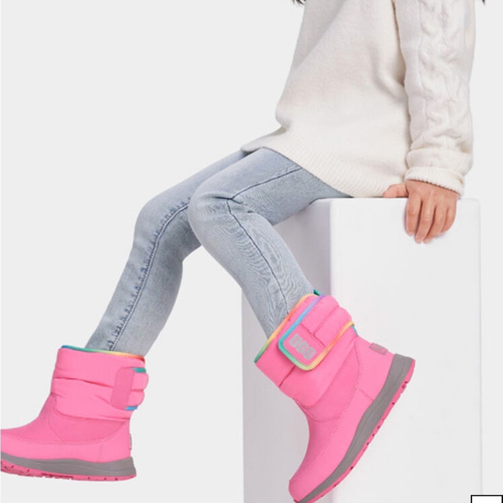 🥰 New Ugg Toty Weather Rainbow Boots Size Big kids 6 also fits women 7 - 8